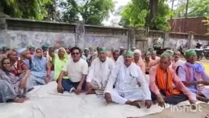 बहराइच: बहराइच जिले में भाकियू के पदाधिकारीयो ने किसानों की समस्या,बिजली,बकाया गन्ना भुगतान को लेकर किया प्रदर्शन #jansamaya