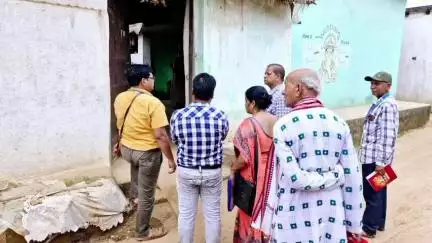 ଅମ୍ବାଭୋନା: ଭାଲୁଟାଲ ଗ୍ରାମରେ ଡାଇରିଆ ସ୍ଥିତି ନିୟନ୍ତଣାଧିନ ରହିଛି , ଆଜି ଭାଲୁଟାଲ ଗ୍ରାମକୁ ଏନେଇ ପରିଦର୍ଶନ କଲେ ବରଗଡ CDMO