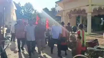 সাব্রুম: 9 জুলাই দেশব্যাপী সাধারণ ধর্মঘটের সমর্থনে সোনাই বাজারে মিছিল ও পথসভা করল বামপন্থী গনসংগঠন সমূহ