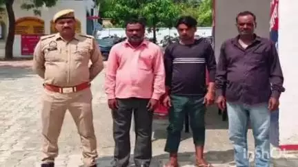 मितौली: मैगलगंज थाना पुलिस ने विभिन्न मुकदमों में फरार 3 अभियुक्तों को अलग-अलग जगहों से किया गिरफ्तार