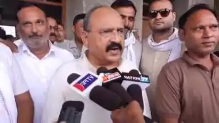 बारां: कोटा लोकसभा प्रत्याशी प्रहलाद गुंजल ने संविधान बचाओ अभियान की तैयारी के लिए कार्यकर्ताओं की बैठक की