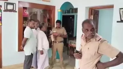 திருமயம்: ராங்கியத்தில் பூட்டி இருந்த வீட்டுக்குள் நுழைந்த மர்மநபர்கள் 80 பவுன் தங்க நகை 5.5 Kg வெள்ளிப் பொருள்கள் RS 1.5 லட்சம்  திருடி சென்றனர்