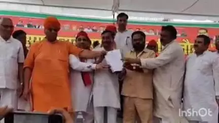 बिजनौर: बिजनौर सपा कार्यालय पर नवनियुक्त जिला महासचिव के स्वागत के लिए आयोजित किया गया भव्य कार्यक्रम