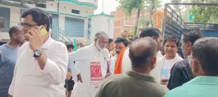 बांसडीह: सहतवार कस्बे में आकाशीय बिजली गिरने से 40 वर्षीय व्यक्ति की दर्दनाक मौत, परिजनों में मचा कोहराम