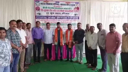 छीपाबड़ोद: आर्य वाटिका में 173वां निःशुल्क नेत्र जांच एवं लैंस प्रत्यारोपण शिविर सम्पन्न, 120 मरीजों की आंखों की हुई जांच
