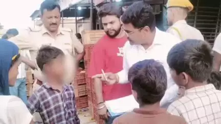 रावतसर: सीडब्ल्यूसी मजिस्ट्रेट व पुलिस प्रशासन ने बालश्रम रोकथाम के लिए होलसेल सब्जी मंडी का किया औचक निरीक्षण