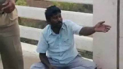 బద్వేల్: ద్విచక్ర వాహనం అదుపుతప్పి  వ్యక్తికి గాయాలు