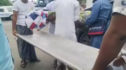 ক্যানিং ১: ডেভিসাবাদ গ্রামে বিদ্যুৎস্পৃষ্ট হয়ে মৃত্যু বৃদ্ধার, দেহ পাঠানো হল ময়নাতদন্তে