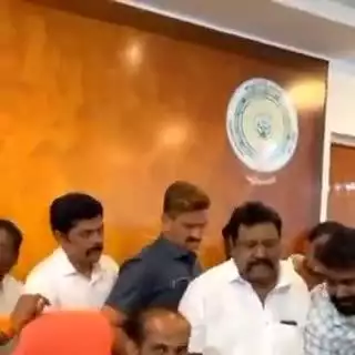 పట్టణంలో పర్యటించిన మంత్రి సత్య కుమార్ యాదవ్
