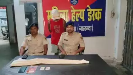 हरनौत: हरनौत थाना पुलिस ने पोआरी गांव से एक देसी राइफल के साथ एक व्यक्ति को किया गिरफ्तार