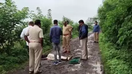 नाशिक: म्हसरूळ शिवारातील चामर लेणीकडे जाणारा रस्त्यावर अनोळखी युवकाचा खून, ओळख पटविण्याचे पोलिसांचे आवाहन
