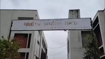 સંજેલી: સંજેલીના વાસિયા ખાતે પ્રિસાઇડિંગ ઓફિસરની બેદરકારી સામે આવી