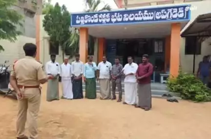 కర్నూలు: చట్ట వ్యతిరేక కార్యకలాపాలకు దూరంగా ఉండాలి: జిల్లా ఎస్పీ  విక్రాంత్ పాటిల్