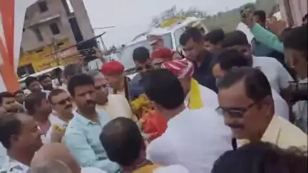 लाडपुरा: केंद्रीय कृषि राज्य मंत्री भागीरथ चौधरी ने जाखोड़ा में जैविक अनुसंधान केंद्र का किया अवलोकन