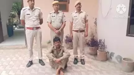 संगरिया: संगरिया नहर पुल के पास पुलिस ने एक व्यक्ति को चिट्ठे के साथ गिरफ्तार किया