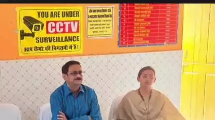 महाराजगंज: खुटहा में सचिव की लापरवाही पर डीपीआरओ सख्त, जन्म प्रमाण पत्र न बनाने पर की गई प्रतिकूल प्रविष्टि