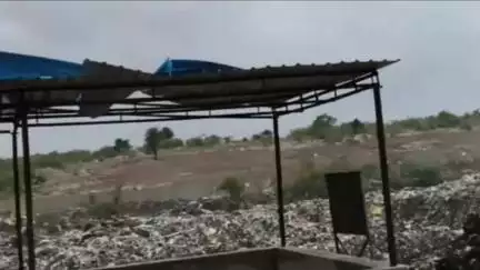 सिवनी: नपा कचरा डंपिंग यार्ड पर बना शेड कुछ ही दिनों में क्षतिग्रस्त, भ्रष्टाचार की आशंका