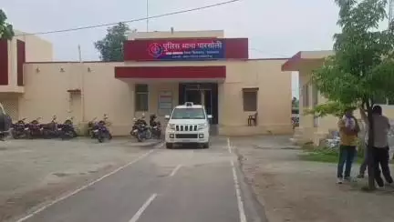 बेगुं: पारसोली पुलिस ने अवैध रूप से परिवहन की जा रही देशी शराब सहित इको कार को किया ज़ब्त, फरार चालक के खिलाफ मामला दर्ज