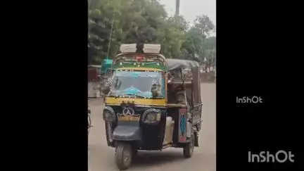 होशंगाबाद नगर: नर्मदापुरम: रेत माफिया द्वारा अवैध उत्खनन, ट्रैक्टर से परिवहन का वीडियो वायरल
