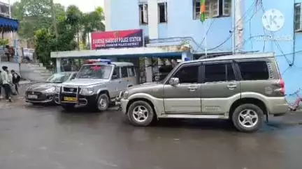ডায়মন্ডহারবার ১: মধুচক্রে ডায়মন্ড হারবার বেসরকারি হোটেল থেকে একাধিক ব্যক্তিকে গ্রেফতার ডায়মন হারবার ফৌজদারী আদালতে তোলা হলো,