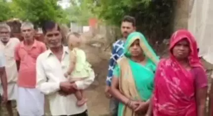 ढीमरखेड़ा: ग्राम पंचायत छोटी पौड़ी खुर्द में महज़ ढाई महीने में क्षतिग्रस्त हुई नाली, ग्रामीणों ने लगाए भ्रष्टाचार के आरोप