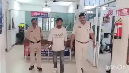जगदलपुर: कोतवाली पुलिस ने शहीद पार्क के सामने से हुई मोटरसाइकिल चोरी के आरोपी को 24 घंटे के अंदर गिरफ्तार किया, बाइक भी बरामद