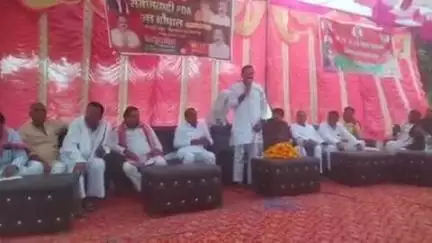 सिकंदरपुर: बाछापार में पीडीए जगाओ जन चौपाल में विधायक रिजवी ने भाजपा सरकार पर जमकर कसा तंज