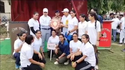 गाज़ीपुर: गाजीपुर में वाराणसी जोन की 74वीं अंतर्जनपदीय फुटबॉल प्रतियोगिता वर्ष 2025 का भव्य और सफल समापन