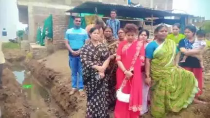 जालना: ममता नगर भागातील नाल्याचे काम त्वरित सुरू करा-रिंकल तायड राष्ट्रवादी कॉंग्रेस पक्ष महिला आघाड शहर जिल्हाध्यक्षयांची मागण