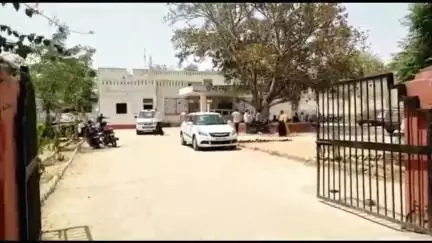 नारनौल: महरमपुर से महिला 6 महीने के बच्चे को छोड़, जेवरात व नकदी लेकर लापता