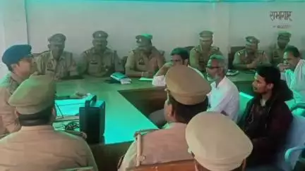 नवाबगंज: जहांगीराबाद थाना परिसर में मोहर्रम पर्व को लेकर सीओ के नेतृत्व में शांति समिति की बैठक संपन्न हुई