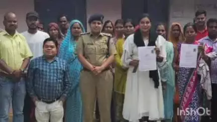 जैतहरी: ग्राम पंचायत मुंडा में आयोजित लर्निंग लाइसेंस कैंप में 27 महिलाओं व 25 पुरुषों को जारी किए गए लाइसेंस