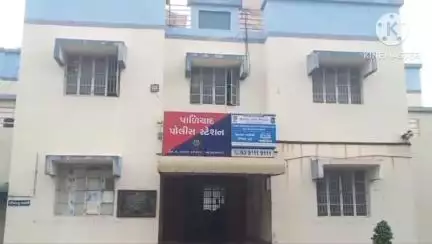 નડાળા થી ગ્રામભડી જવાના રસ્તા પર બોટાદના યુવક પીન્ટુભાઇ દિલીપભાઈ ઓળકિયા નો મૃતદેહ મળી આવ્યો