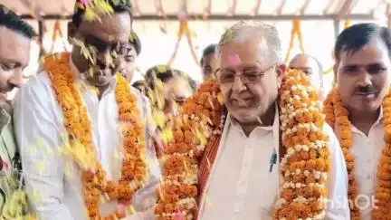 मोहम्मदी: मोहम्मदी पहुंचे वित्त मंत्री सुरेश खन्ना का स्वागत किया गया, हॉस्पिटल का किया उद्घाटन