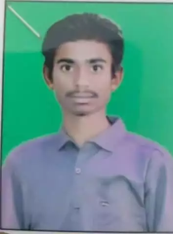 శింగనమల: బుక్కరాయసముద్రం వీరభద్ర కాలనీకి చెందిన విష్ణు కోసం పోలీసులు విస్తృతంగా గాలింపు చర్యలు. ఇంటి నుంచి అదృశ్యం