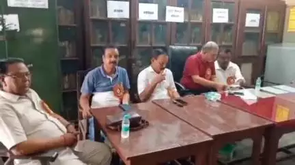 बरेली: बरेली में शिक्षणेत्तर कर्मचारी संयुक्त परिषद की नई जिला कार्यकारिणी निर्विरोध निर्वाचित, एमबी इंटर कॉलेज में हुई बैठक