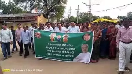 ପାଟଣାଗଡ: ନବୀନ ପଟ୍ଟନାୟକଙ୍କ ଆଶୁ ଆରୋଗ୍ୟ କାମନା କରି ପାଟଣେଶ୍ବରୀ ମନ୍ଦିର ରେ ଦୀପ ପ୍ରଜ୍ଜନ କଲେ ବିଜେଡି ସମର୍ଥକ