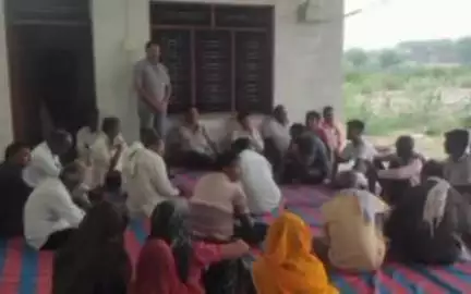 मांगरौल: बारां में संविधान बचाओ कार्यक्रम को लेकर कालूपुरा सीसवाली अंबेडकर भवन में कांग्रेस कार्यकर्ताओं की बैठक आयोजित हुई