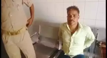 मानिकपुर: सेमरिया चरणदासी में जमीनी विवाद को लेकर दो पक्षों में हुई जमकर मारपीट, थाना पुलिस ने एक अभियुक्त पर की कार्रवाई