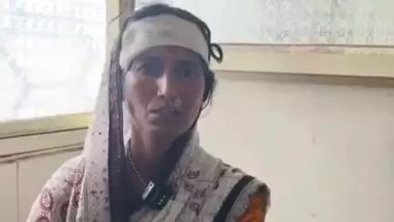 माजलगाव: गोविंदपुर येथे घरात घुसून महिलेसह पतिवर हल्ला, पीडित महिलेवर शासकीय रुग्णालयात उपचार सुरू