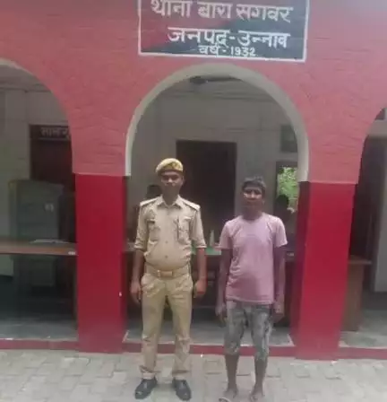 पुरवा: बारासगवर थाना पुलिस ने चिलौली से वारंटी अभियुक्त को किया गिरफ्तार
