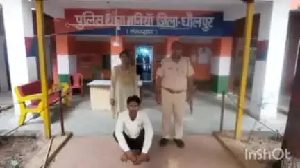 मनिया: मनिया थाना इलाके से बजरी भरे ट्रैक्टर ट्रॉली के साथ चालक को किया गया गिरफ्तार