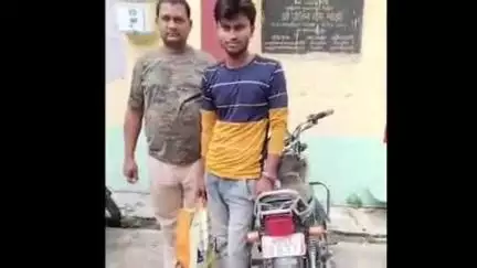 पताही: पताही पुलिस ने वाहन जांच के दौरान चोरी की मोटरसाइकिल के साथ एक युवक को किया गिरफ्तार, थाना अध्यक्ष ने दी जानकारी