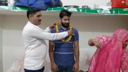 मैनपुरी: प्रिंस यादव ने नीट परीक्षा में 6873 वीं रैंक हासिल कर जनपद का नाम रोशन किया
