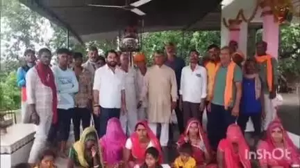 मावली: खाम की मादड़ी में विकास कार्यों की मांग को लेकर ग्रामीणों ने किया प्रदर्शन, मतदान के बहिष्कार का लिया निर्णय