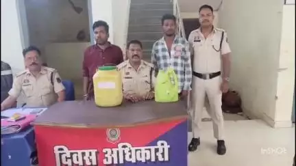 तखतपुर: तखतपुर पुलिस ने अवैध शराब बेचने के मामले में कार्रवाई करते हुए 2 आरोपियों को गिरफ्तार किया, अवैध शराब की जप्ती