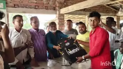 হরিশ্চন্দ্রপুর ২: ভোটার তালিকা সংশোধনের যুক্ত মশালদহ এলাকার নেতাকর্মীদের সম্বর্ধনা রাজ্য সরকারের প্রতিমন্ত্রীর