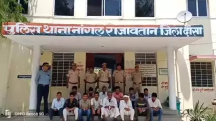 नांगल राजावतान: नांगल राजावतान थाना पुलिस ने ऑपरेशन एरिया डोमिनेशन के तहत एक दर्जन से अधिक वांछित आरोपियों को किया गिरफ्तार