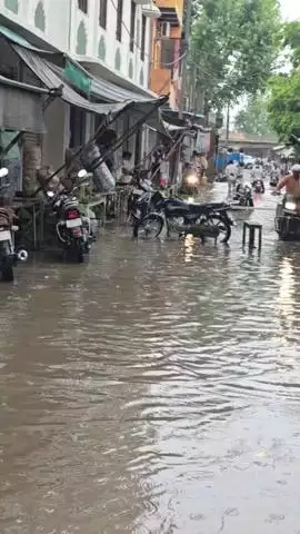 रामगढ़: हल्की बारिश में खुली रामगढ़ नगरपालिका के विकास कार्यों की पोल, तालाब में तब्दील हुआ पूरा कस्बा #jansamasya
