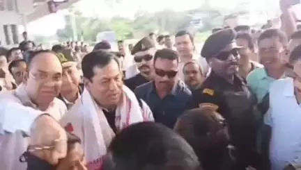 নগাঁও: হয়বৰগাঁও ৰেল ষ্টেচন পৰিদৰ্শন কৰিলে কেন্দ্ৰীয় মন্ত্ৰী সৰ্বানন্দ সোণোৱালে, ৰাজ্যৰ ৰাজনীতিলৈ প্ৰত্যাৱৰ্তনৰ ইংগিত